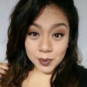 Meet your Posher, Roxanna